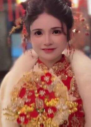 狗头萝莉发布澄清视频，解释大家热议话题，称自己想努力做个好人