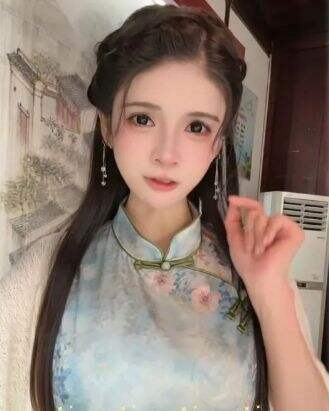狗头萝莉发布澄清视频，解释大家热议话题，称自己想努力做个好人