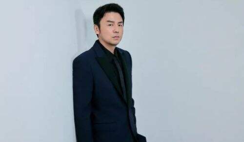 张艺谋《惊蛰》阵容曝光,赵丽颖成功二搭雷佳音,宋佳客串太惊喜