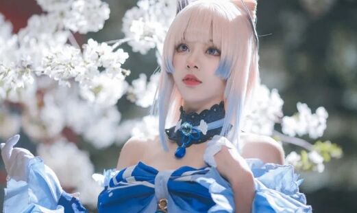 《原神》珊瑚宫心海COS：水蓝配色气质佳，水纹白袜太好看，我心超美