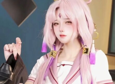 《崩铁》符玄COS:满脸嫌弃真拿人,软萌可爱要甜化,太惹人怜爱了