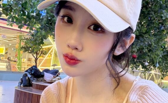 轩子巨2兔停止照片收费,称自己动了别人“蛋糕”,被审核故意针对