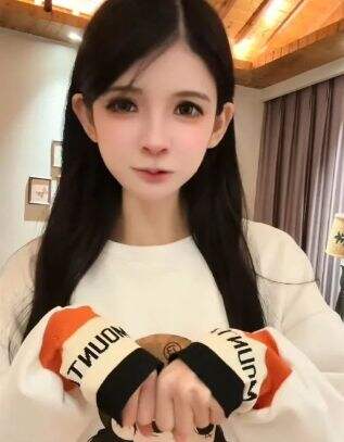 狗头萝莉受邀参与浙江台综艺，清纯形象备受称赞，网友：好起来了