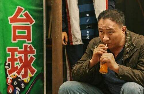 56岁胡军亮相《北上》,从船老大到落魄货车司机,打了多少男明星脸