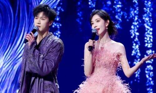 《奔跑吧13》官宣阵容，Angelababy继续缺席，常驻嘉宾增至10人