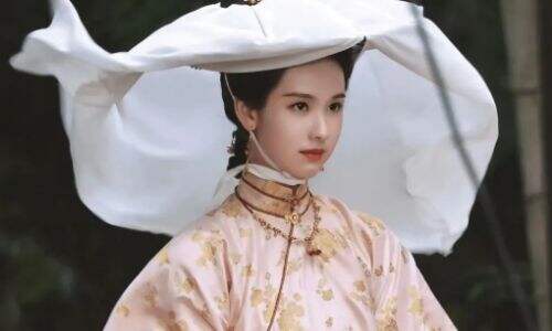 《雁回时》空降开播，陈都灵上演复仇大女主，以身入局高燃权谋对局