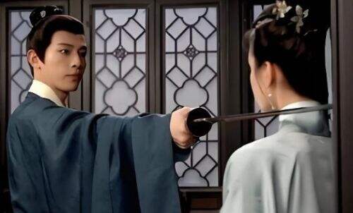 《雁回时》空降开播，陈都灵上演复仇大女主，以身入局高燃权谋对局