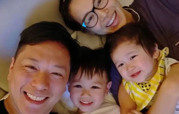 胡杏儿老公被曝与多位女子搂抱,结婚10年曾被称娱乐圈“模范夫妻”