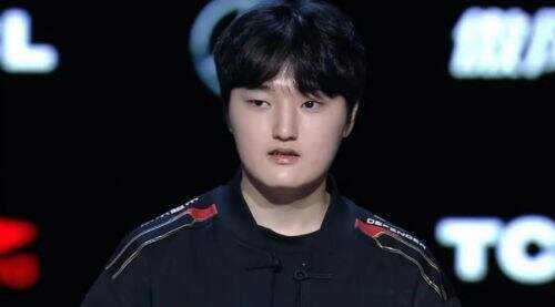 LOL五杀传奇:Peyz连续两年同日五杀,生涯频率或居榜首