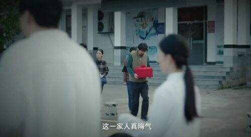 《焕羽》破茧：一部撕开青春滤镜的现实主义力作